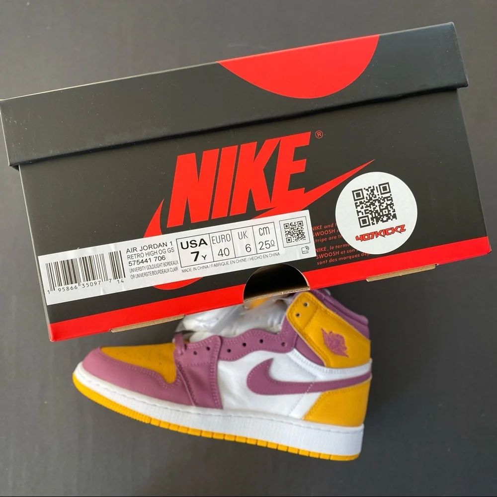 Air Jordan 1 High Brotherhood 💛💜 - Picture 5 of 14